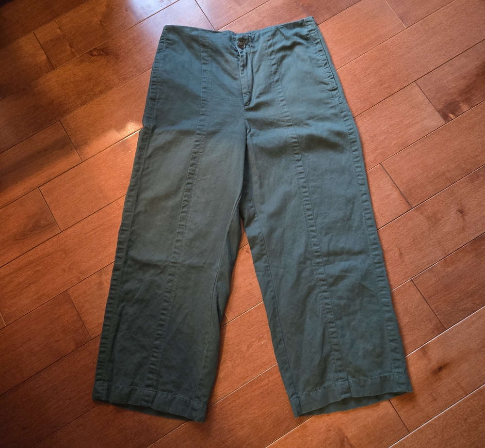 LOFT Olive Green Wide Leg Cropped Pants